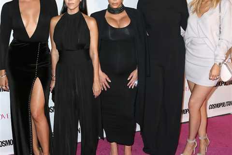 Annual Kardashian Christmas Card Missing Most of the Kardashians -- Plus, Kris Drops 'Jingle Bells' ..