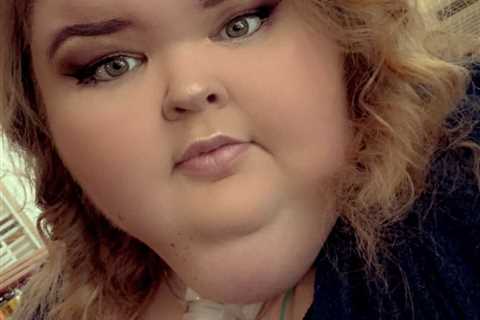 1,000-lb Sisters’ Tammy Slaton shows off new look after ‘checking into rehab AGAIN’ as she tips..