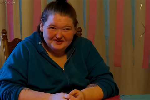 1,000-Lb Sister star Amy Slaton reveals gender & name of second child with husband Michael..