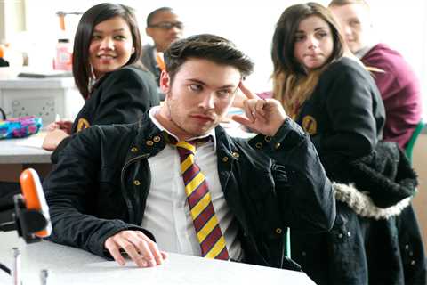 Waterloo Road’s Carl Au unrecognisable eight years after playing bad boy Barry in human trafficking ..