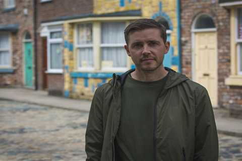 Coronation Street fans demand to know where missing character is – after three month absence