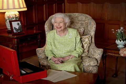 The Queen, 95, will ‘cancel only ONE appointment’ after catching Covid and is ‘determined to carry..