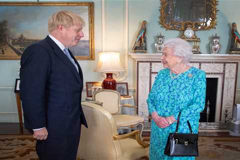 The Queen holds weekly telephone audience with Boris Johnson – despite having Covid