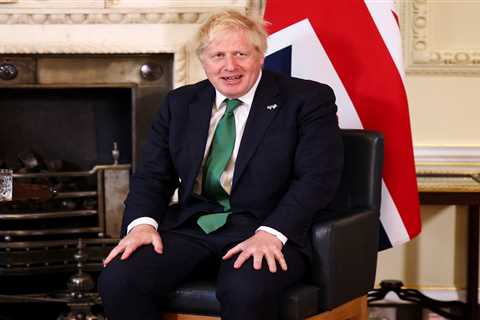 Boris Johnson must make rail strikes illegal to save the Queen’s Platinum Jubilee