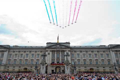 Man caught ‘trespassing in grounds of Buckingham Palace days before Jubilee told cops “I want to..