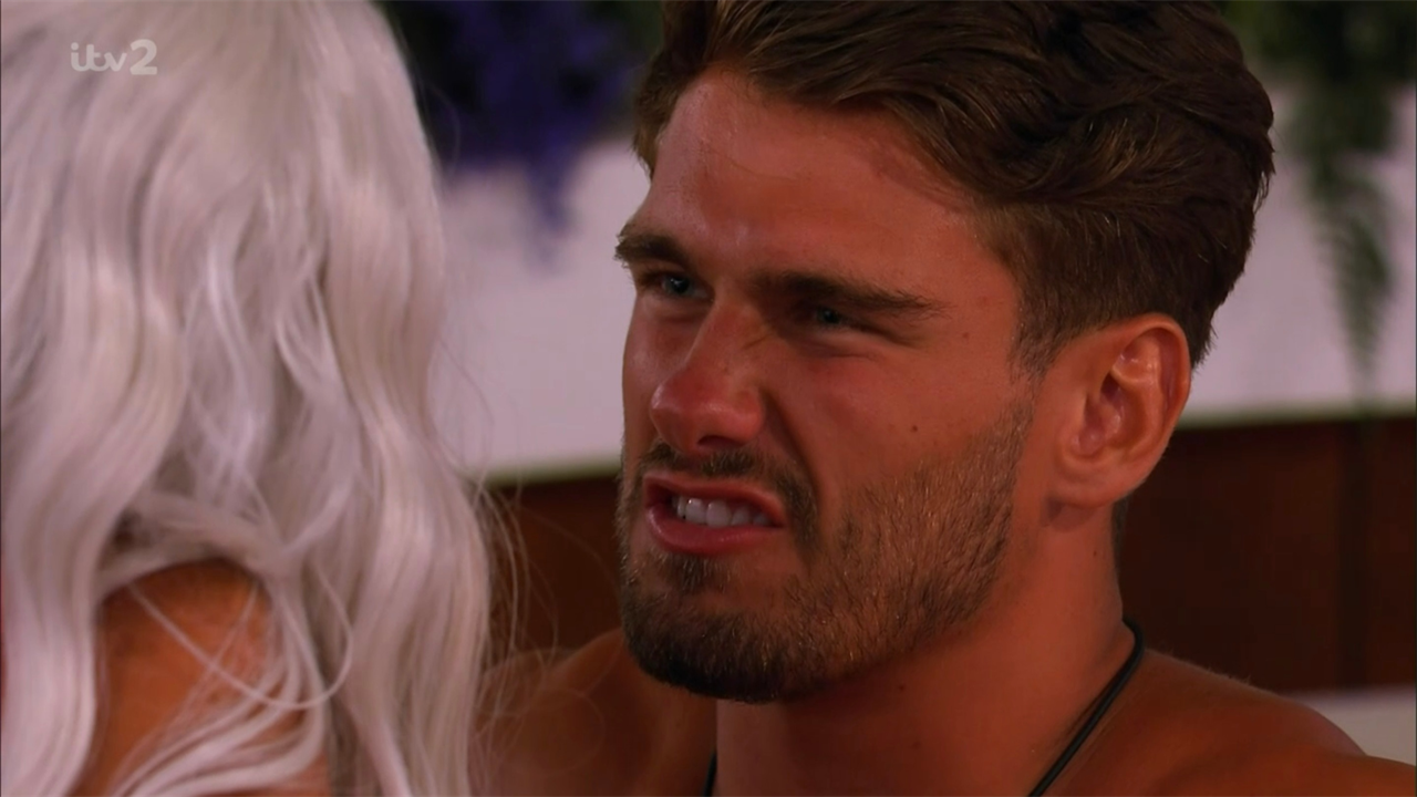 Jacques accused of GASLIGHTING Paige as Love Island fans beg producers to step in after row