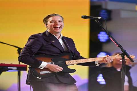 George Ezra leaves out lyrics from hit song during Queen’s Platinum Jubilee Party – and fans are..
