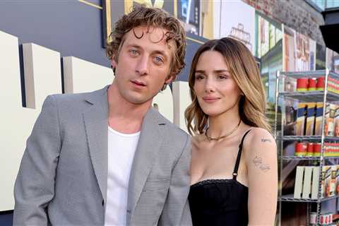 Jeremy Allen White and his wife Addison Timlin make a rare appearance together at the ‘The Bear’..