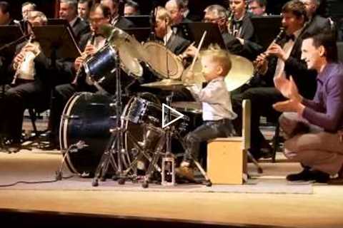 Awesome! 3-year child prodigy plays drums like a pro