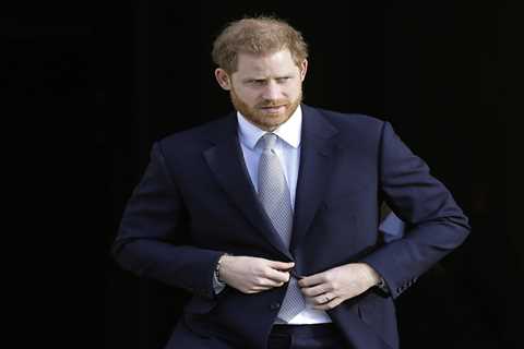 Prince Harry ‘HASN’T given Charles or William advance copy of his memoir… but his dad doesn’t want..
