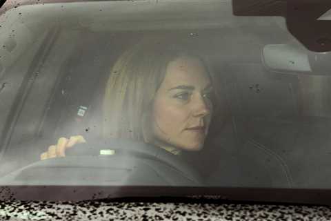 Kate Middleton picks up George, Charlotte & Louis from school as Prince William rushes to..