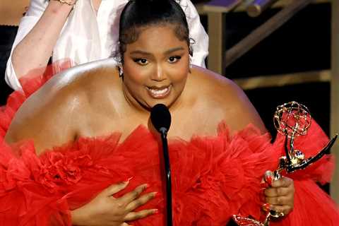 Lizzo Gives Passionate Speech About Representation After First Primetime Emmy Win