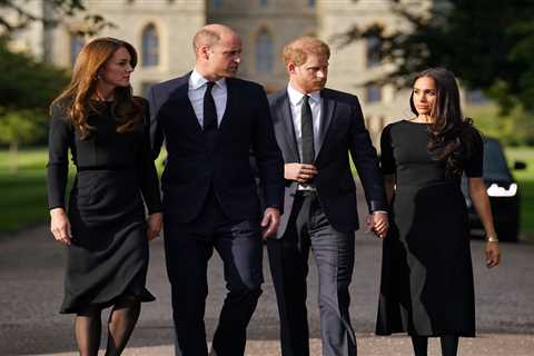 Meghan Markle and Prince Harry join William & Kate for intimate Palace gathering as Queen’s..
