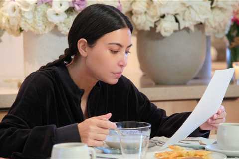 Kardashian fans mock Kim after they spot her eating ‘disgusting’ breakfast with mom Kris Jenner in..