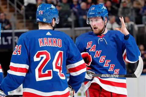 Gerard Gallant eases up on minutes in line switch-ups for red-hot Rangers