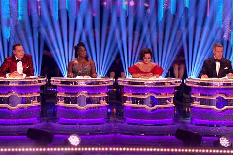 Strictly fans seriously distracted by audience member behind judges – but can you spot why?