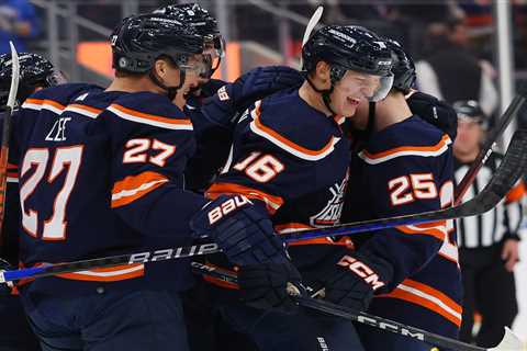 Islanders surge past Panthers to capture badly-needed win before break