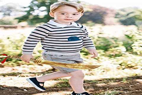 Mocked-up image of Prince George is being used to sell toy machete on Amazon