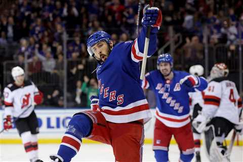 Vincent Trocheck, Rangers aim to slow red-hot Hurricanes at home