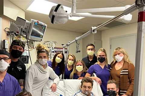 Jeremy Renner Posts Photo of Him and Hospital Medical Staff on Eve of Birthday