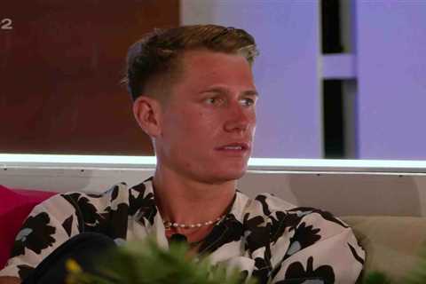 Viewers turn on Love Island fan favourite and accuse him of ‘harassment’