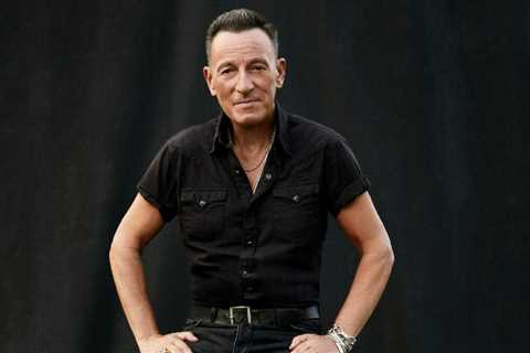 No Stories, No Surrender: Bruce Springsteen Makes Up for Lost Time With Searing, ‘Letter to..