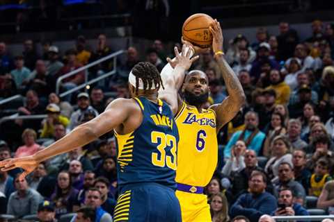Lakers tickets going for $92,000 to see LeBron James set NBA scoring record
