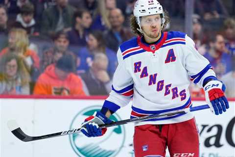 Rangers’ Artemi Panarin can’t wait to play with friend Patrick Kane