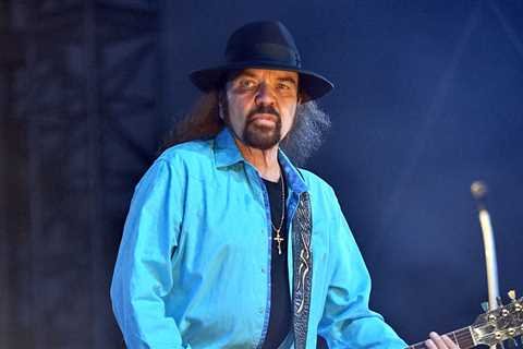 Lynyrd Skynyrd Guitarist Gary Rossington Dead at 71, Last Living Founding Member