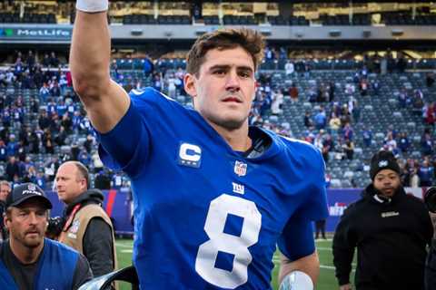 Daniel Jones, Giants agree to $160 million contract before tag deadline