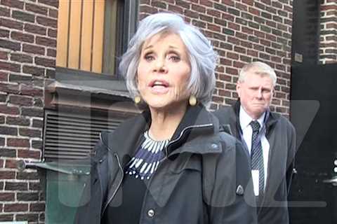 Jane Fonda Gives Up Hilariously Truthful Secret to Long-Lasting Beauty