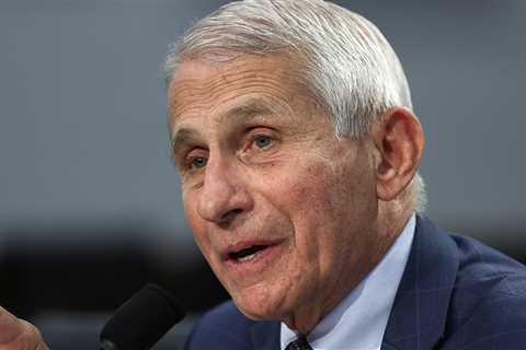 Dr. Fauci Helps Woman Who Collapsed at D.C. Dinner Event