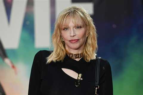 Courtney Love Tells Rock and Roll Hall of Fame to ‘GO TO HELL IN A HANDBAG BRO’ in Scathing..
