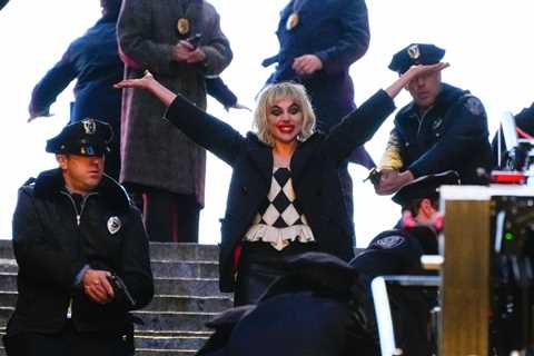 Lady Gaga Looks Super Creepy on the ‘Joker’ Set