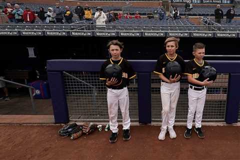 Batboys, batgirls feeling pressure of MLB’s new reality: ‘A little crazy’
