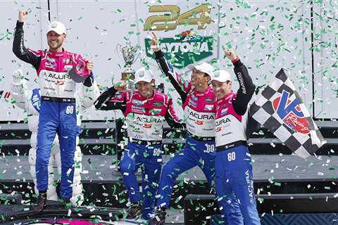Hélio Castroneves, Tom Blomqvist, Colin Braun & Simon Pagenaud win the Rolex 24