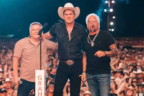 Jon Pardi Invited to Become Grand Ole Opry Member During Stagecoach Festival