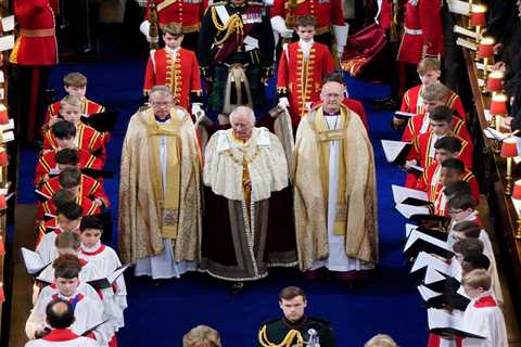Royal fans make complaint about the choir children at King Charles’ coronation – but not everyone..