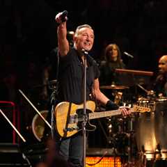 Bruce Springsteen Took a Tumble During His Amsterdam Concert