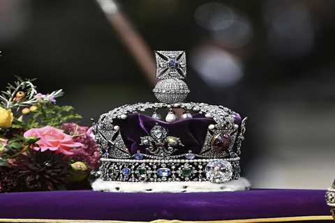 How much are the Imperial State Crown and Crown Jewels worth?