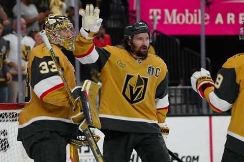 Golden Knights rally to beat Panthers in Game 1 of Stanley Cup Final