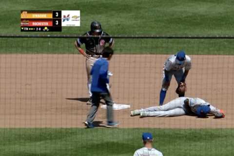 Mets prospect Ronny Mauricio leaves Triple-A game with ankle injury after collision
