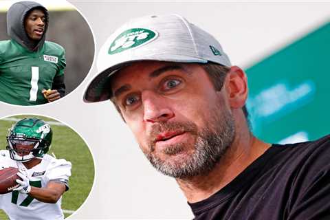 Aaron Rodgers tabs two Jets teammates to reach NFL-best stature: ‘Legit possibility’