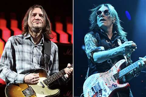 What Steve Vai Told John Frusciante About Bad Early Guitar Lesson