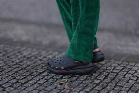 Shoes for Steals: Snag the ‘Most Comfy’ Crocs for Only $25