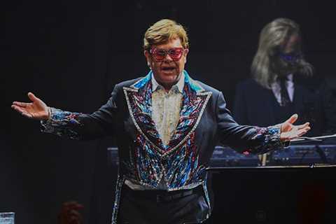 Elton John Performs 'Goodbye Yellow Brick Road,' Final Concert for Farewell Tour