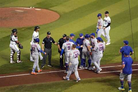 Francisco Alvarez plunking clears benches after Mets rookie asked to tone down celebrations