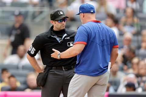 Cubs manager David Ross lays into ump in profanity-laced tirade