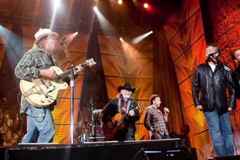 Willie Nelson, Neil Young and John Mellencamp to Headline 2023 Farm Aid in Indianapolis