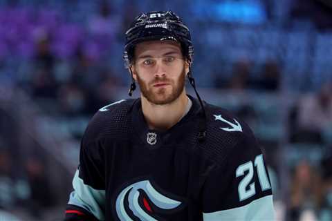 Kraken’s Alex Wennberg in TikTok controversy after wife slams users: ‘Crossed the line’